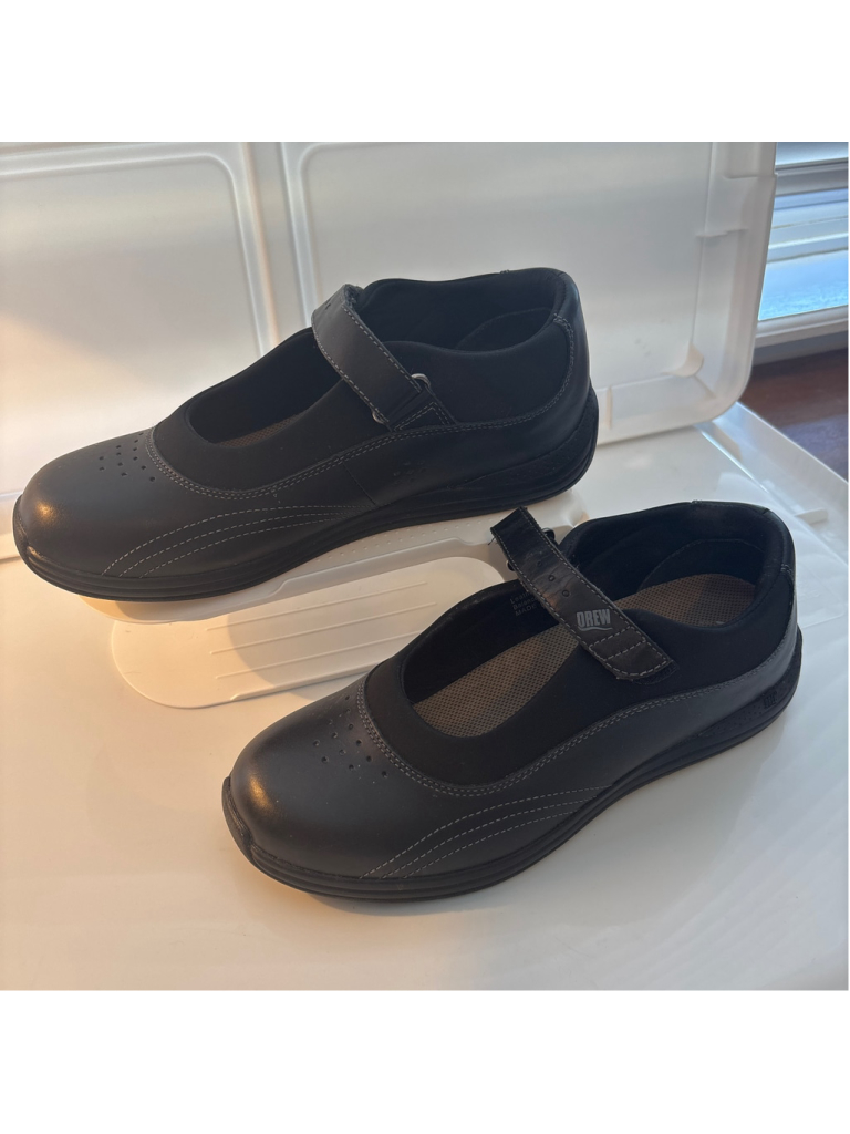 Women's Drew Black Leather Mary Jane Flats Size 8